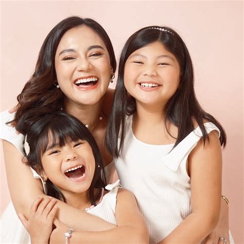 Amaria DyosaTheMomma Channel .